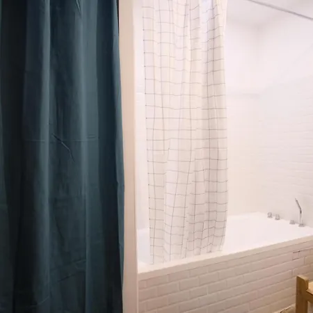Appartement L'escapade, 1bedroom, Central, Wifi, Tram,cosy